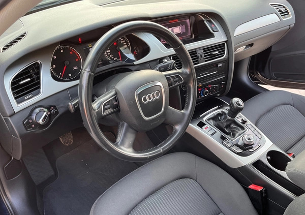 Audi A4 cena 36999 przebieg: 269000, rok produkcji 2010 z Elbląg małe 436